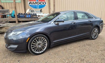 2013 Lincoln MKZ Base
