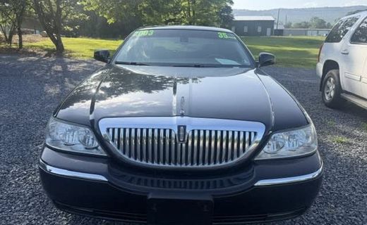 2003 Lincoln Town CAR Cartier
