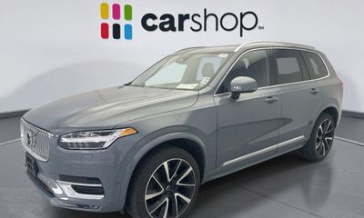 2023 Volvo XC90 Plus Bright