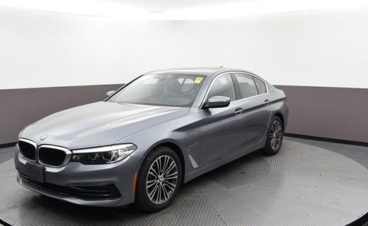2019 BMW 530e
