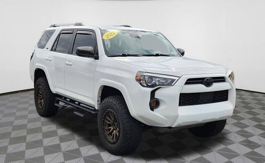 2022 Toyota 4RUNNER SR5