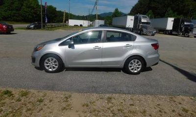 2016 Kia RIO LX A T