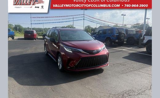 2022 Toyota Sienna XSE