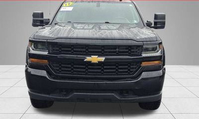 2019 Chevrolet Silverado LD Custom