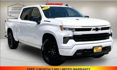 2023 Chevrolet Silverado RST