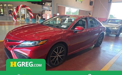 2022 Toyota Camry SE