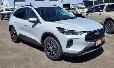 2025 Ford Escape Phev