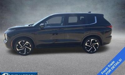 2022 Mitsubishi Outlander SE Black Edition