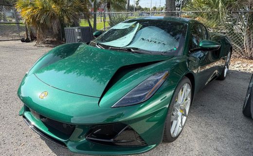 2026 Lotus Emira SE