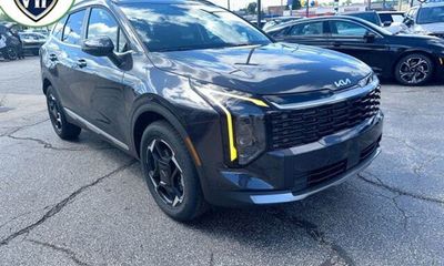 2027 Kia Sportage EX