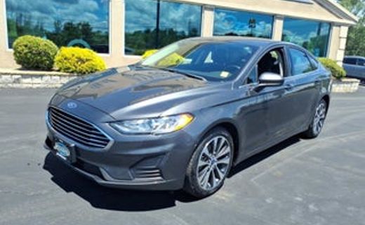 2020 Ford Fusion SE