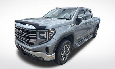 2023 GMC Sierra SLT