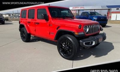 2025 Jeep Wrangler Sahara 4XE