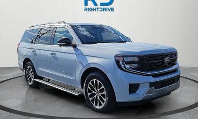 2025 Ford Expedition Platinum