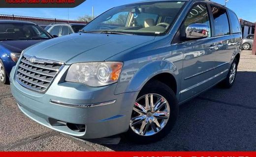 2010 Chrysler Town AND Country RT