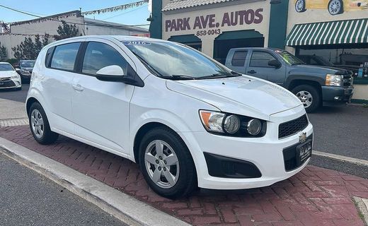 2016 Chevrolet Sonic LS