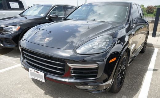 2016 Porsche Cayenne GTS