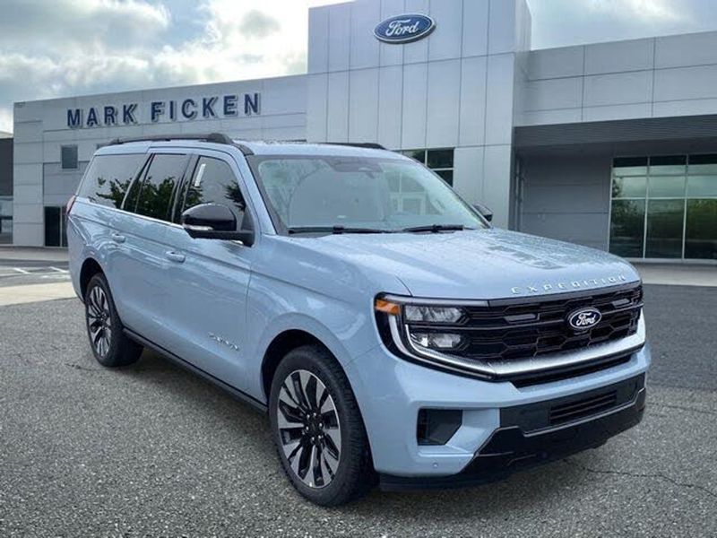 Representative 2027 Ford Expedition MAX photo