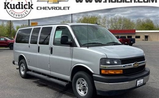 2025 Chevrolet Express LT