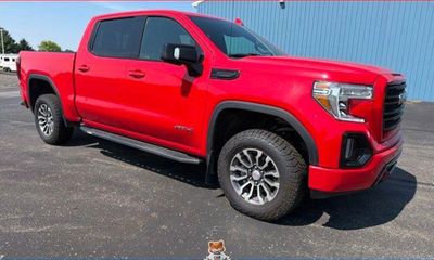 2021 GMC Sierra AT4