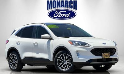 2022 Ford Escape SEL Phev