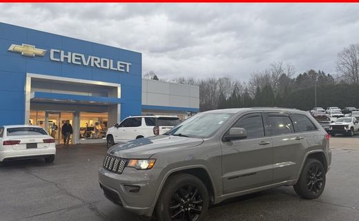 2020 Jeep Grand Cherokee Laredo
