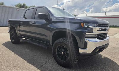 2020 Chevrolet Silverado LT
