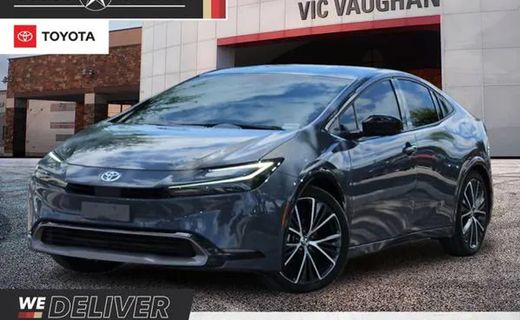2025 Toyota Prius LE