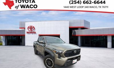 2025 Toyota Tacoma TRD OFF Road
