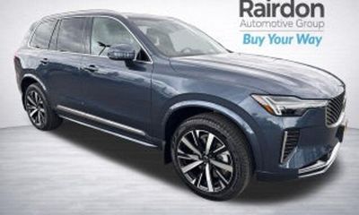 2025 Volvo XC90 Core