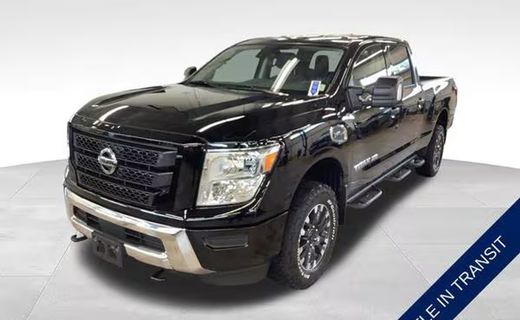 2022 Nissan Titan SV
