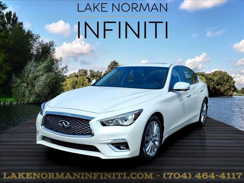 2024 Infiniti Q50 — a typically priced live listing