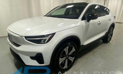 2023 Volvo C40 Plus Dark