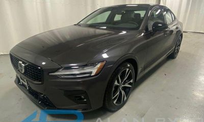 2025 Volvo S60 Core