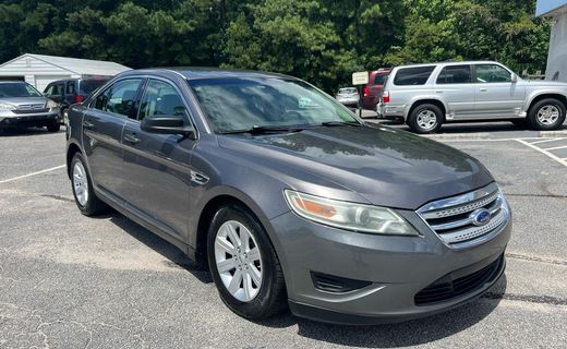2011 Ford Taurus SE