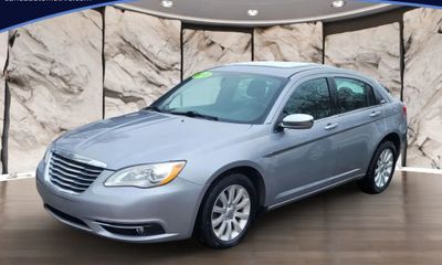 2013 Chrysler 200 Limited
