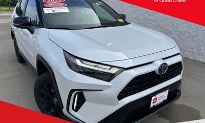 2023 Toyota RAV4 XSE
