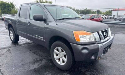 2012 Nissan Titan SV