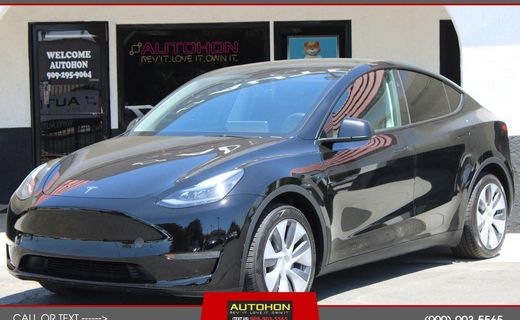 2024 Tesla Model Y Long Range