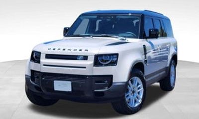 2026 Land Rover Defender 110 SE