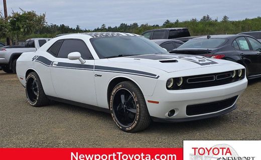 2015 Dodge Challenger SXT Plus