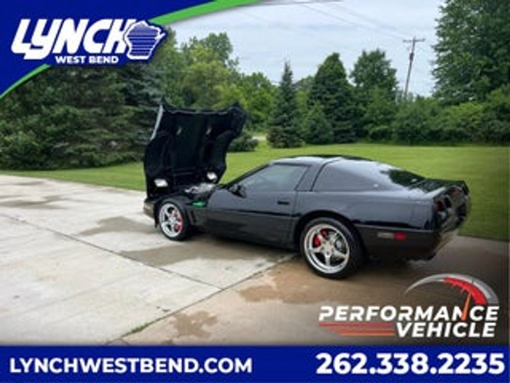1996 Chevrolet Corvette Corvette & Convertible