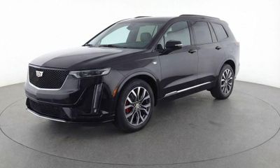 2023 Cadillac XT6 Sport