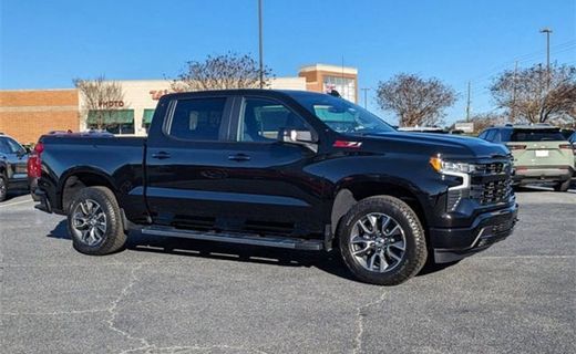 2025 Chevrolet Silverado RST