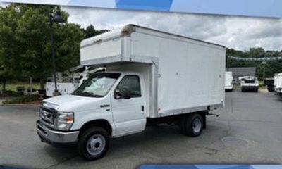2013 Ford E-Series Chassis E 350 SD