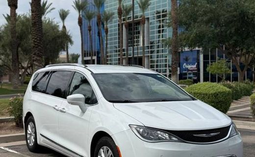 2018 Chrysler Pacifica Touring L Plus