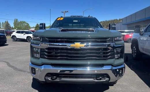 2025 Chevrolet Silverado HD LT