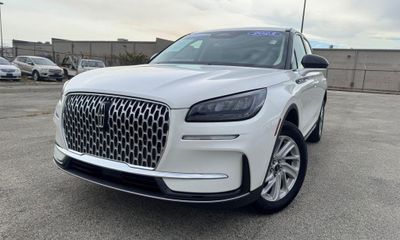 2023 Lincoln Corsair Standard