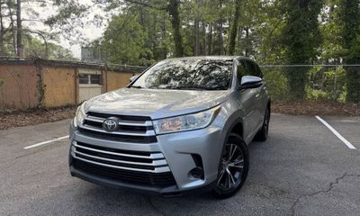 2017 Toyota Highlander LE Plus