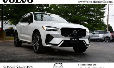 2024 Volvo XC60 Plus Dark
